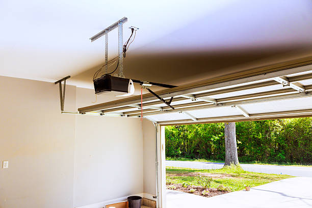 Top rated local Garage Door Roller Replacement specialists in Overton, TX